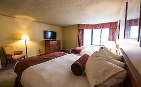 The Grand Lodge Hotel And Suites
